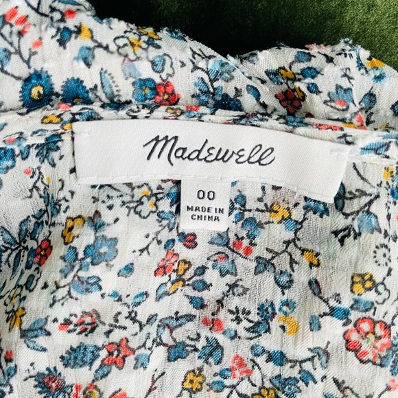 Madewell Flutter-Sleeve Top in Blossoming Vines - Picture 7 of 7